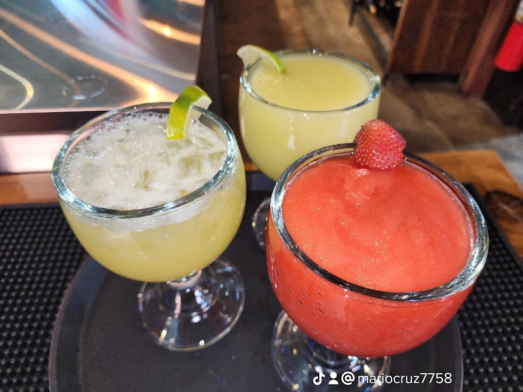 El Paraiso Mexican Kitchen Downtown Springfield | restaurant | 610 W College St, Springfield, MO 65806, USA | 4177715641 OR +1 417-771-5641