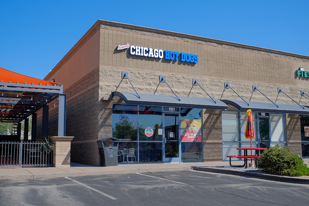 Messanas Chicago Hot dogs | restaurant | 744 W Elliot Rd, Tempe, AZ 85284, USA | 4802195576 OR +1 480-219-5576