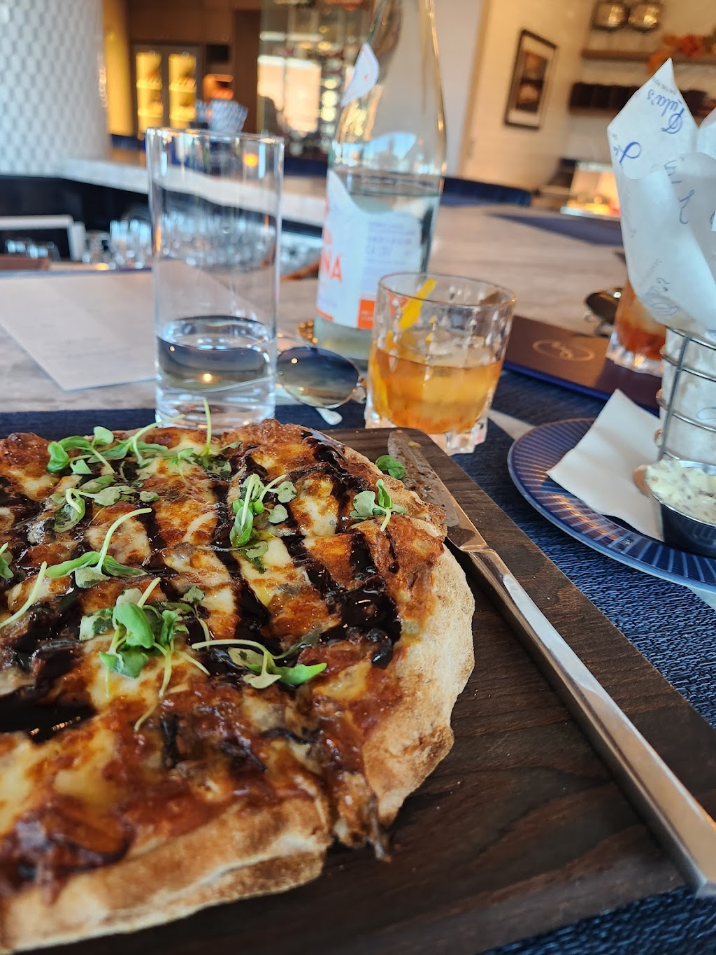 Cafe 44 (formerly) now Julas on the Potomac | restaurant | 44 Canal Center Plaza #401, Alexandria, VA 22314, USA | 5713449100 OR +1 571-344-9100