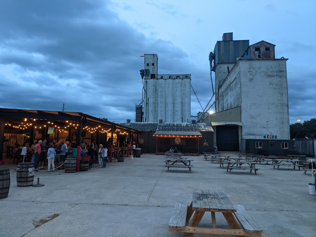 No Label Brewing Co. | restaurant | 5351 1st St, Katy, TX 77493, USA | 2816937545 OR +1 281-693-7545