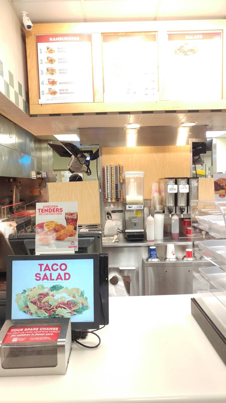 Wendys | restaurant | 4277 Monroe St, Toledo, OH 43606, USA | 4194724635 OR +1 419-472-4635