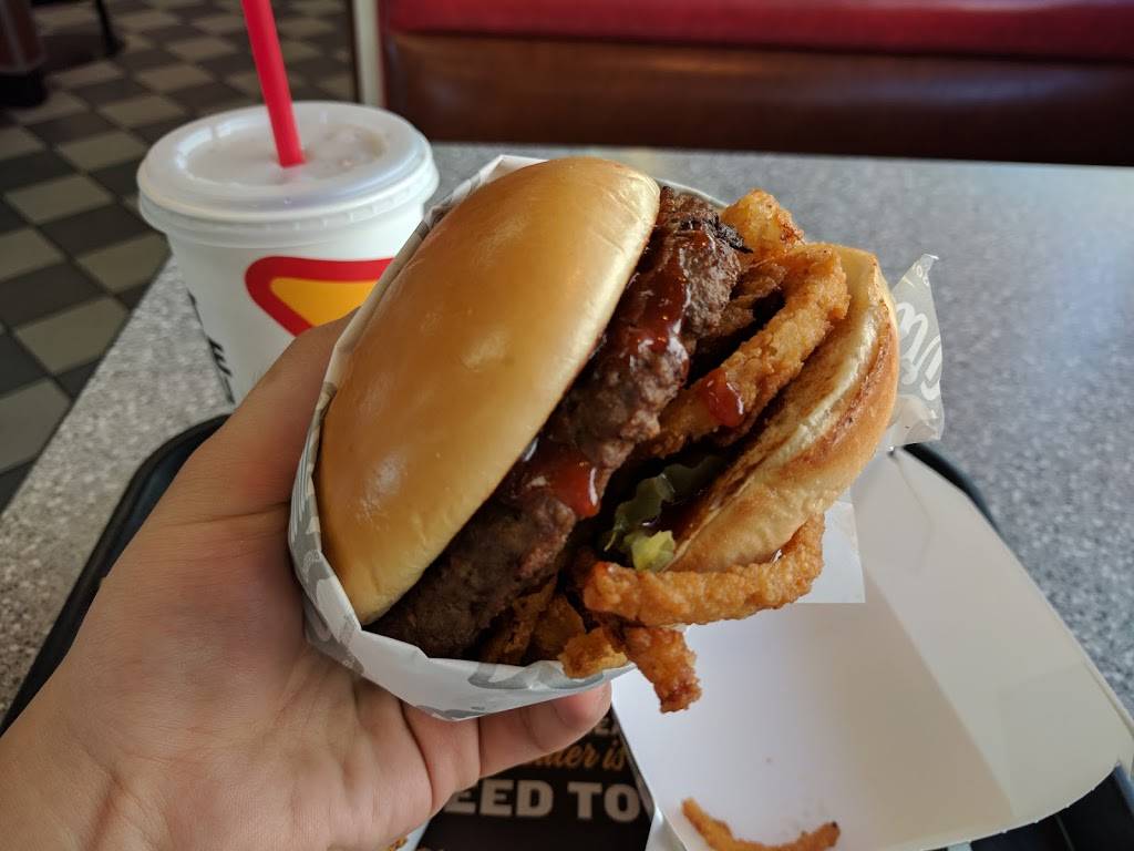 Carls Jr. | restaurant | 296 Coburg Rd, Eugene, OR 97401, USA | 5413388880 OR +1 541-338-8880