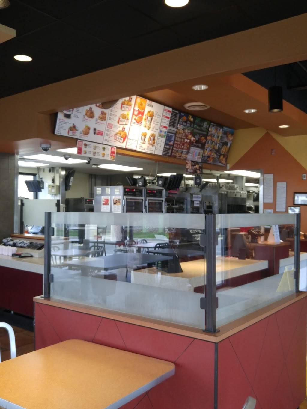 Taco Bell | meal takeaway | 5540 University Pointe Blvd, Charlotte, NC 28262, USA | 7045102228 OR +1 704-510-2228