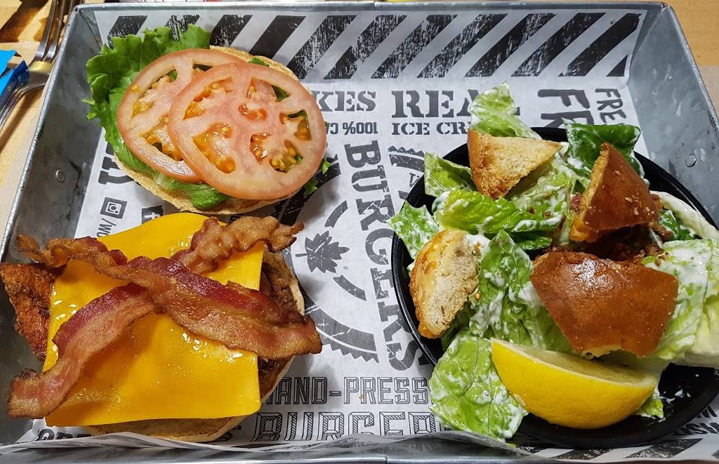 The WORKS Gourmet Burger Bistro | restaurant | 2245 Bloor St W, Toronto, ON M6S 1N8, Canada | 6477487666 OR +1 647-748-7666