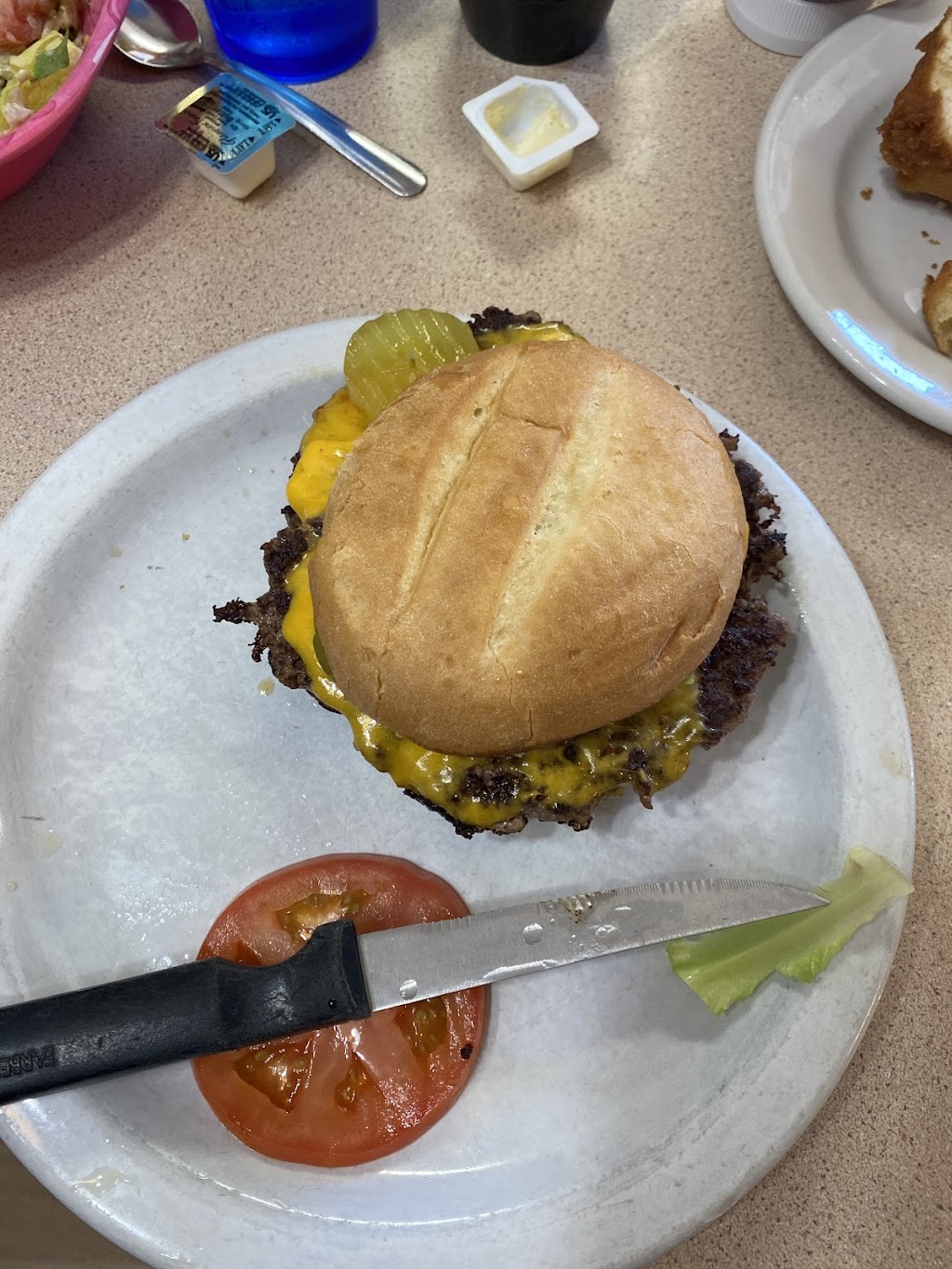 Sherries Place | restaurant | 310 W Yellowstone Hwy, Casper, WY 82601, USA | 3072353513 OR +1 307-235-3513