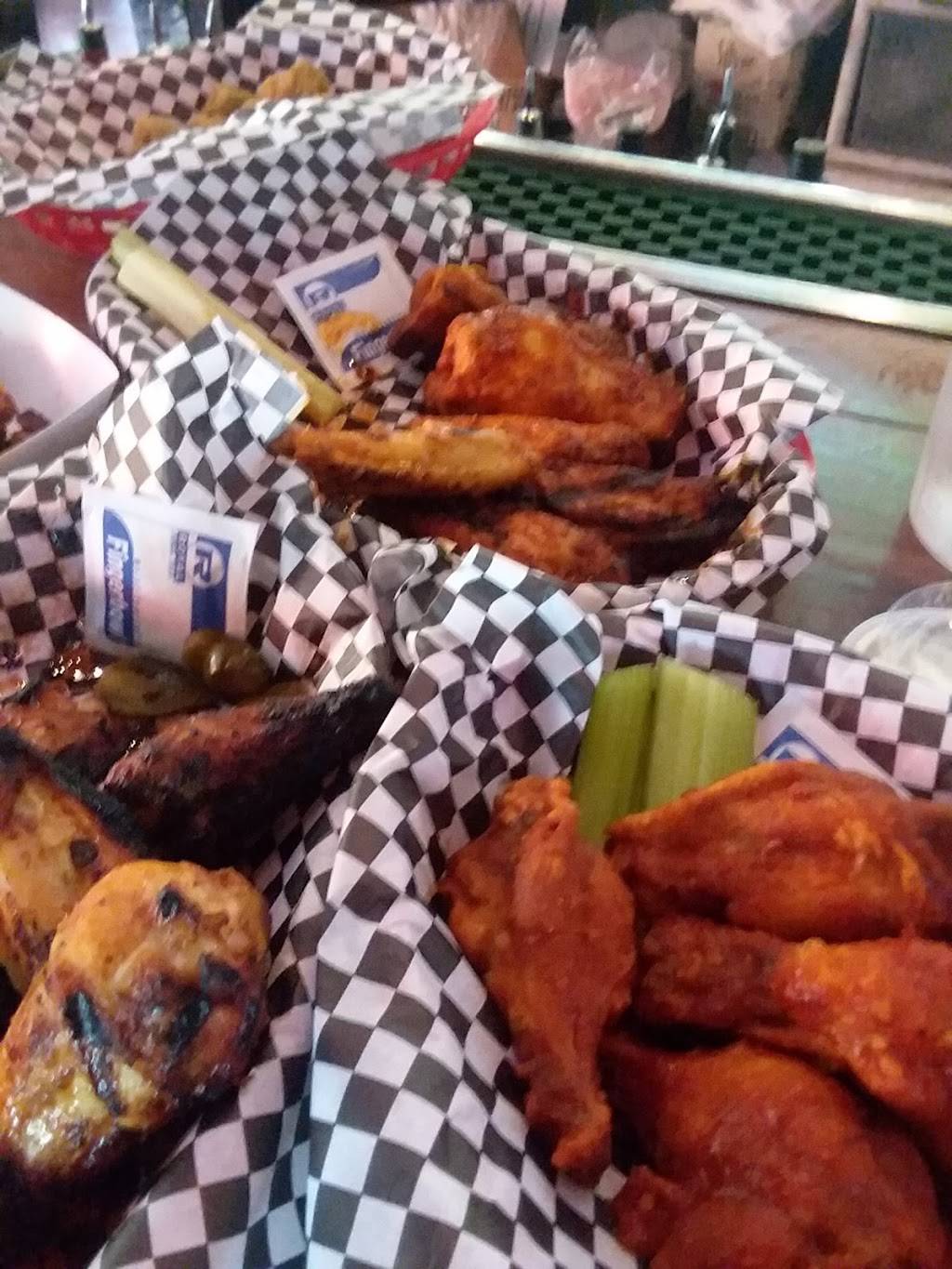 Roosters Bar & Grill | restaurant | 7585 S Northshore Dr, Knoxville, TN 37919, USA | 8656913938 OR +1 865-691-3938