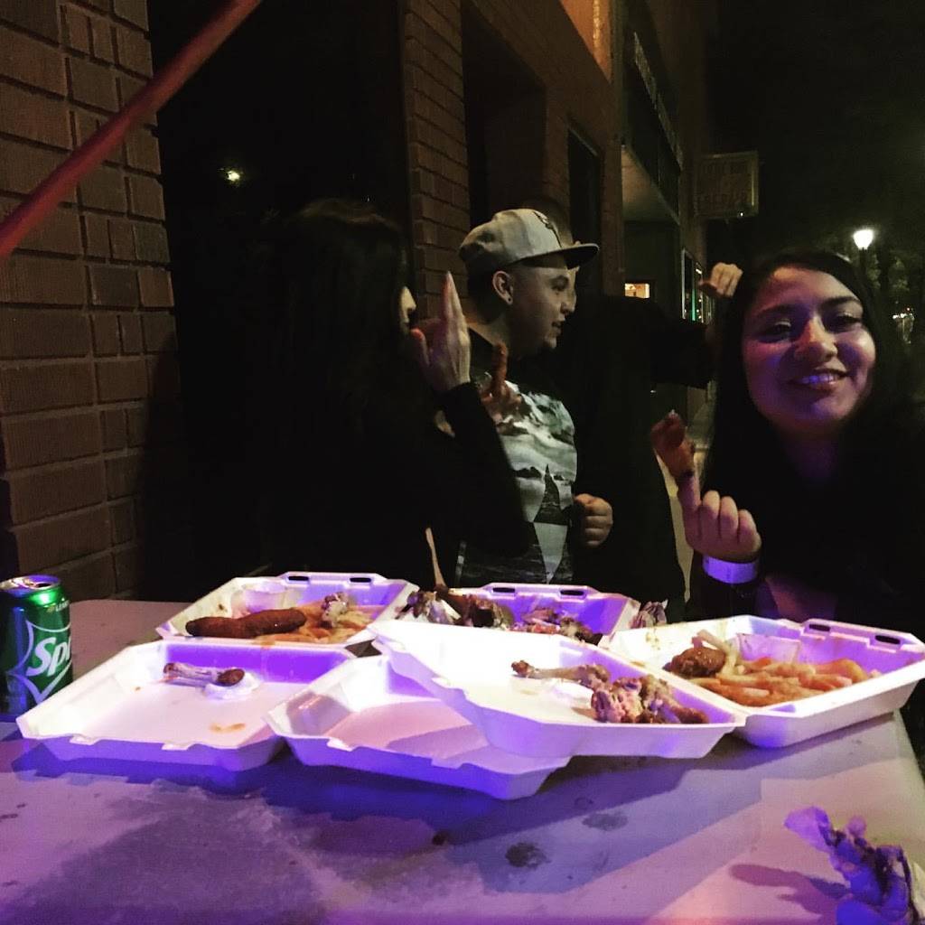 BigChixWings | restaurant | 301 Main St, Longmont, CO 80501, USA | 7207098421 OR +1 720-709-8421