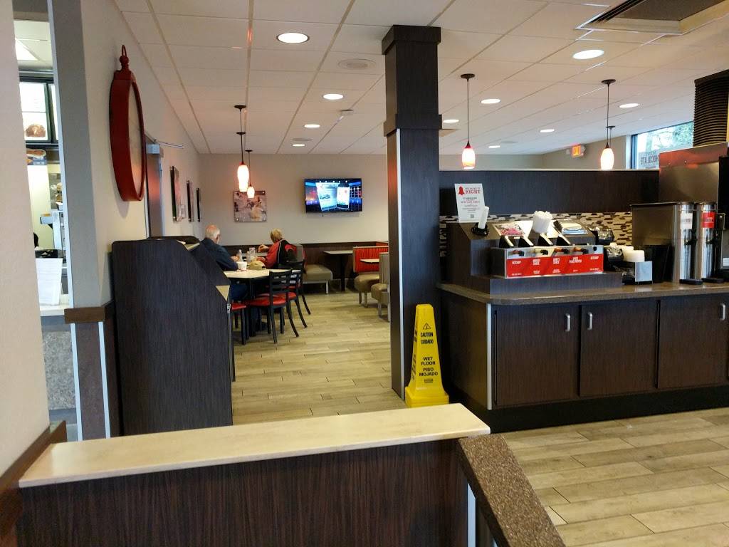 Arbys | restaurant | 1128 W State St, Fremont, OH 43420, USA | 4193343682 OR +1 419-334-3682