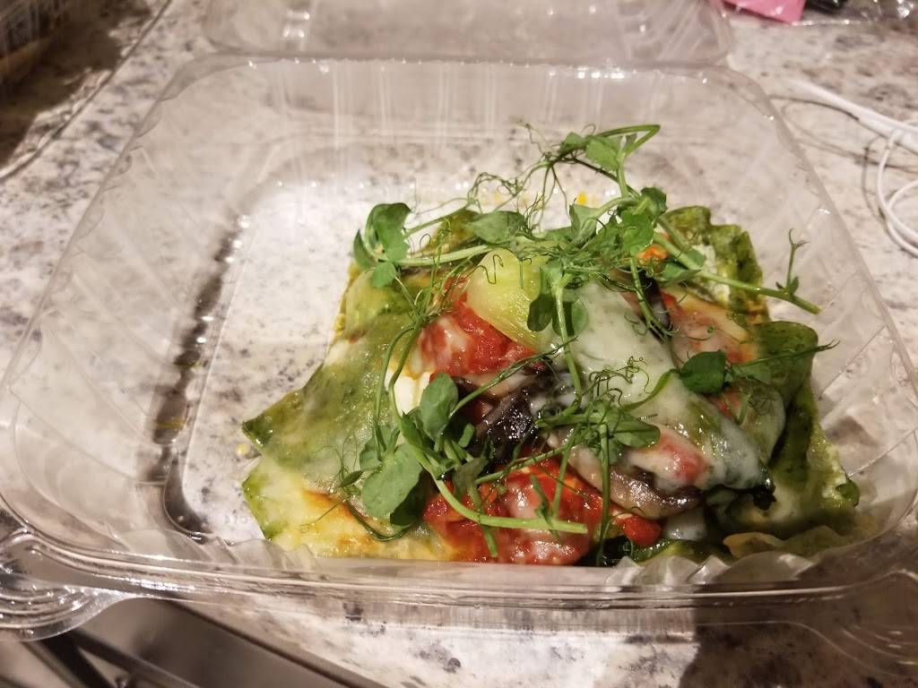 Bella... A Baltimore Crab & Seafood CO. | restaurant | 3220 Butner Rd #250, Atlanta, GA 30331, USA | 4042288657 OR +1 404-228-8657