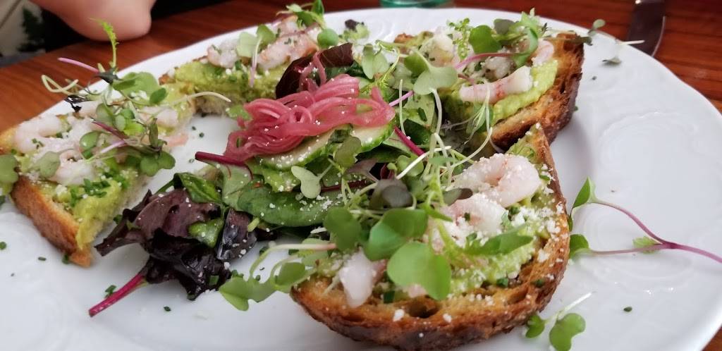 Stoneacre Brasserie | restaurant | 28 Washington Square, Newport, RI 02840, USA | 4016197810 OR +1 401-619-7810