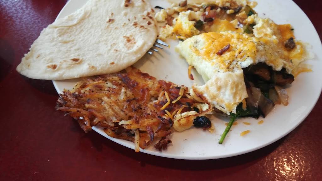 The Hut Diner | restaurant | 1610 Fredericksburg Rd, San Antonio, TX 78201, USA | 2106498574 OR +1 210-649-8574