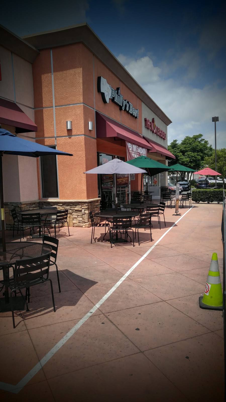 Phillys Best | meal takeaway | 1804 Old Tustin Ave # B, Santa Ana, CA 92705, USA | 7145433311 OR +1 714-543-3311