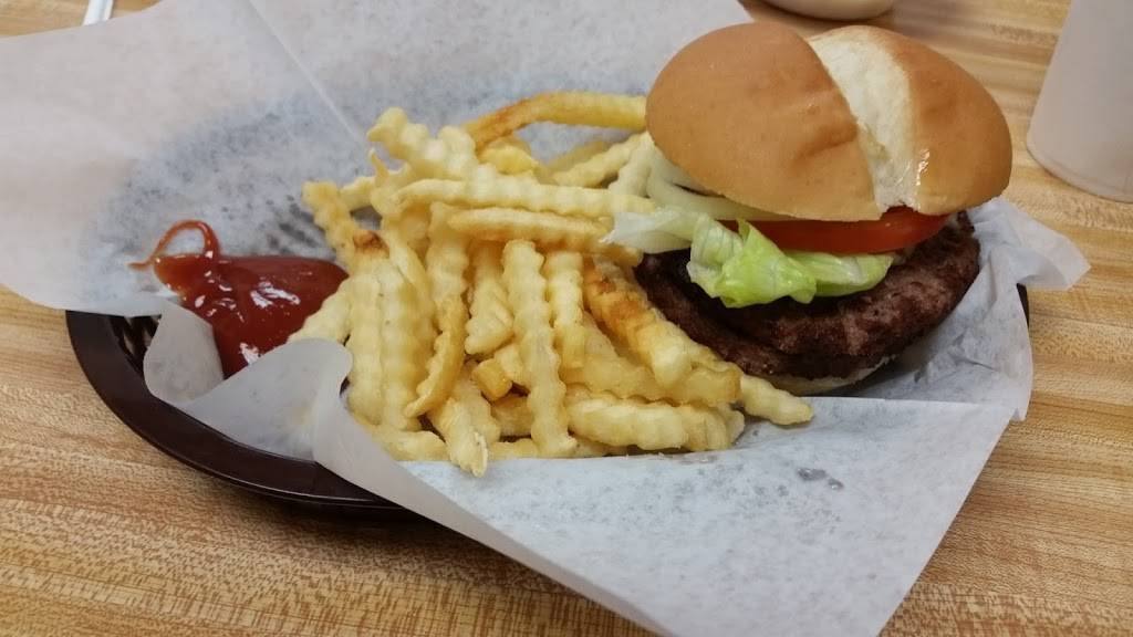 Iowa’s Best Burger Café | cafe | 1570 Hwy 224 S, Kellogg, IA 50135, USA | 6415268535 OR +1 641-526-8535