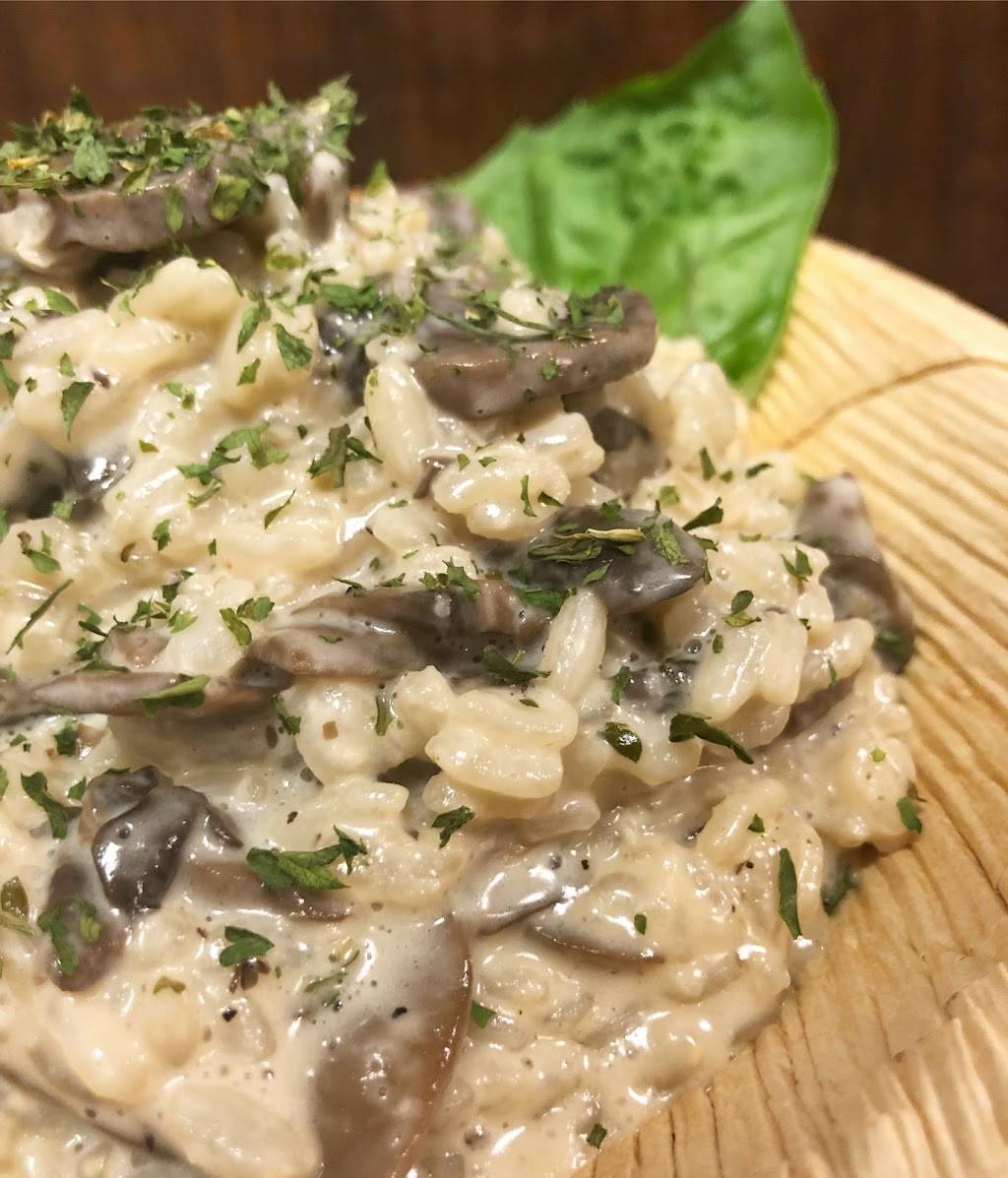 Trattoria Di Piu | restaurant | 2475 NW 95th Ave #9, Doral, FL 33172, USA | 7866168464 OR +1 786-616-8464