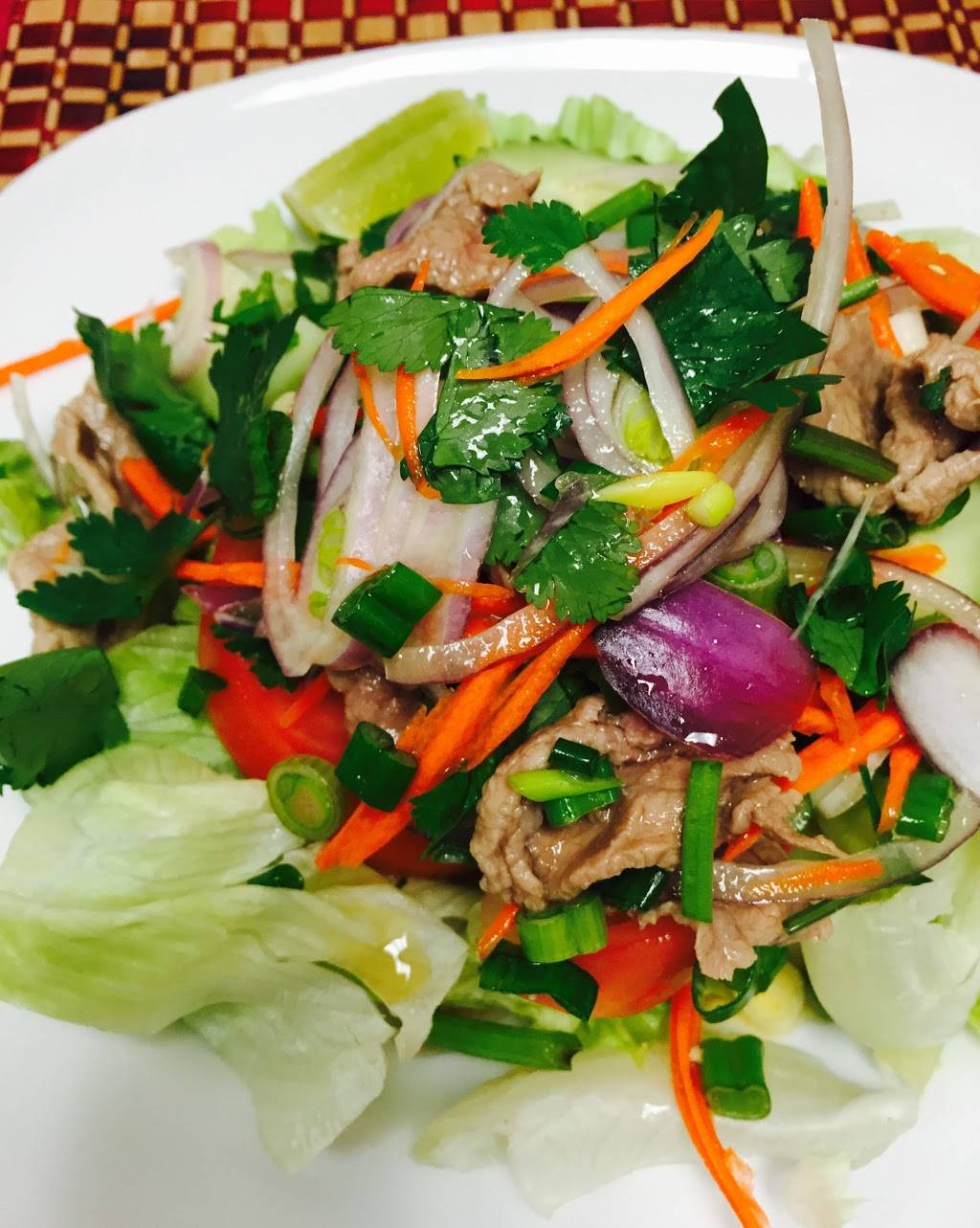 Tup Tim Thai Cuisine | restaurant | 3860 Commercial St SE, Salem, OR 97302, USA | 5039676078 OR +1 503-967-6078