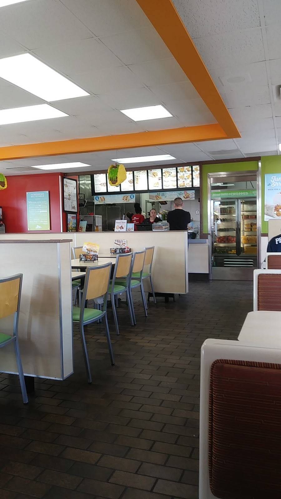 Del Taco | meal takeaway | 1624 W Redlands Blvd, Redlands, CA 92373, USA | 9097938454 OR +1 909-793-8454