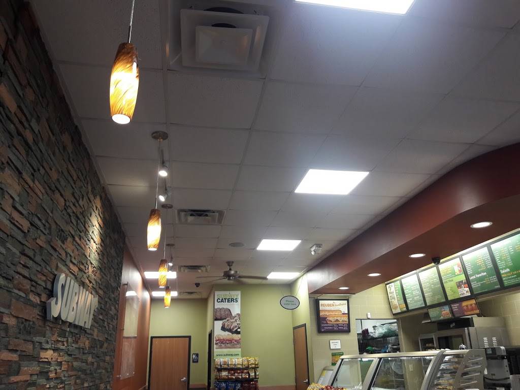 Subway | restaurant | 7024 SW 24th St, Miami, FL 33155, USA | 7865425531 OR +1 786-542-5531