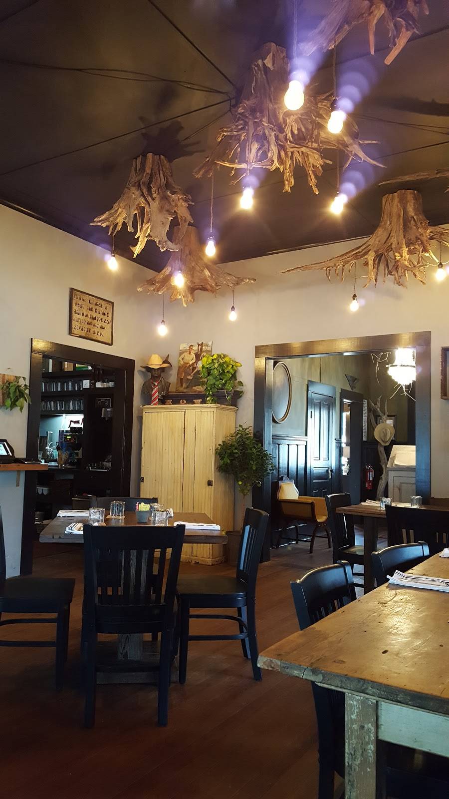 The Garden Co. at Round Top | restaurant | 104 W Wantke St, Round Top, TX 78954, USA | 9792492588 OR +1 979-249-2588