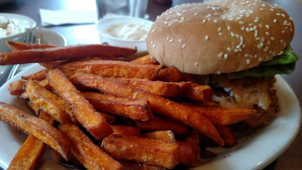 Hungry Wolf | restaurant | 20400 E Austin Rd, Manchester, MI 48158, USA | 7344289380 OR +1 734-428-9380