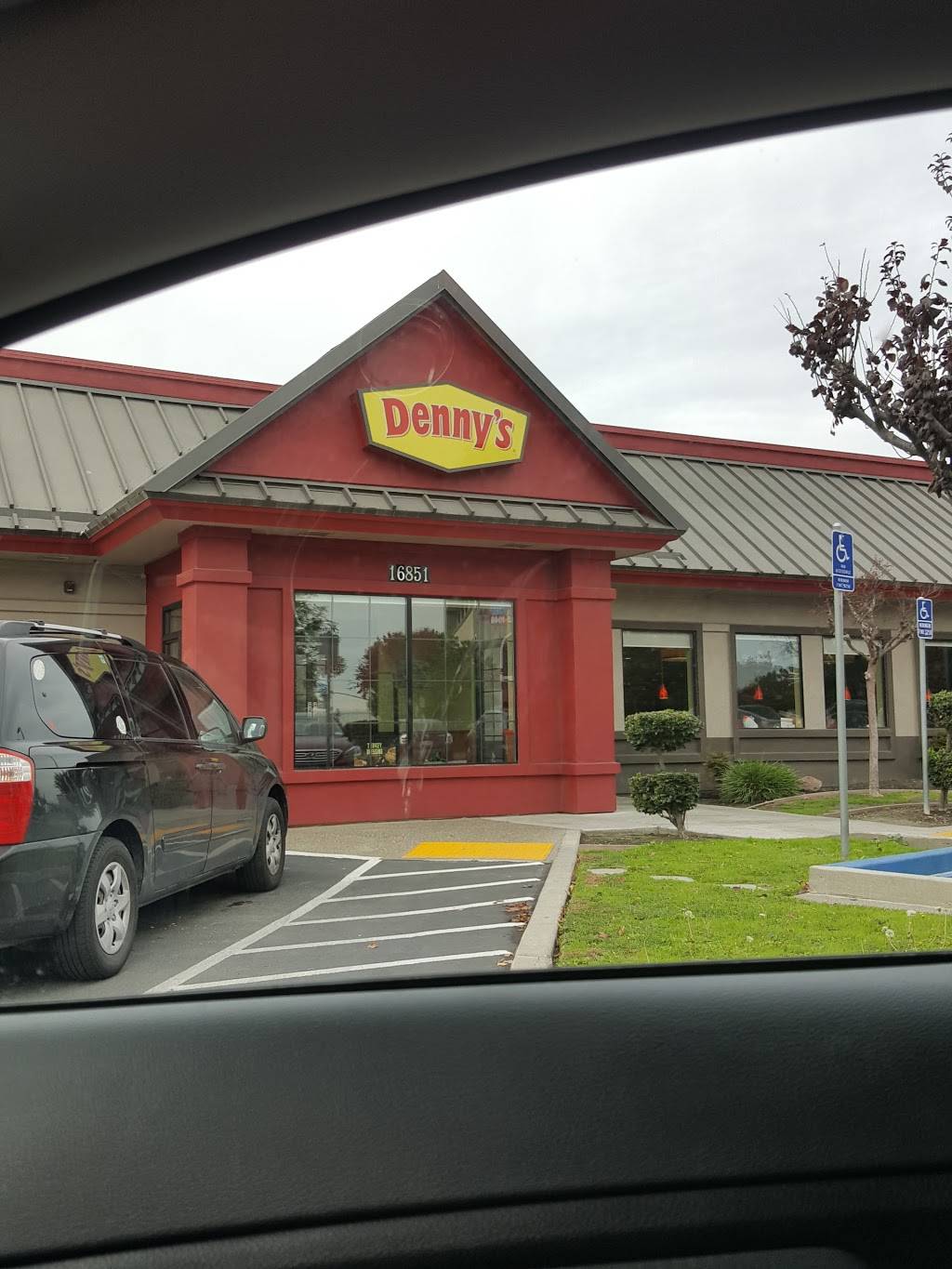 Dennys | restaurant | 16851 Harlan Rd, Lathrop, CA 95330, USA | 2099820235 OR +1 209-982-0235