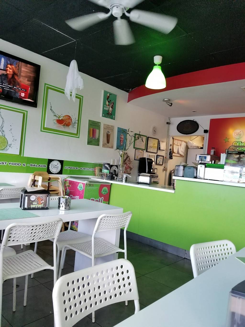Que Perros | restaurant | 5912 Johnson St, Hollywood, FL 33021, USA | 9549618366 OR +1 954-961-8366
