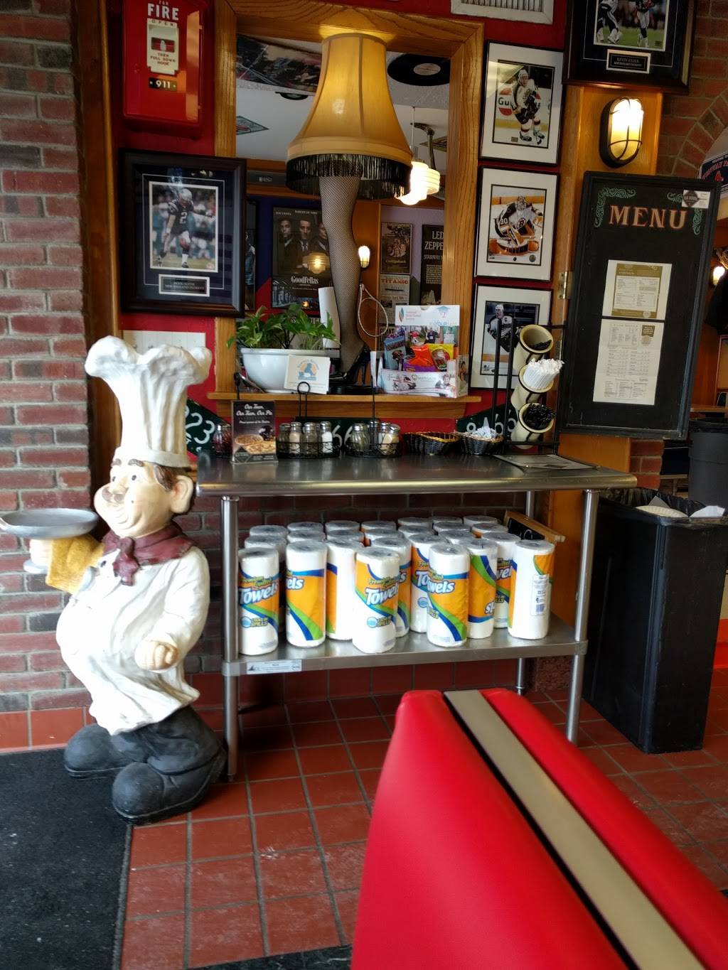 Old School Italian Pizzeria | restaurant | 552 Washington St, Wellesley, MA 02482, USA | 7812358300 OR +1 781-235-8300