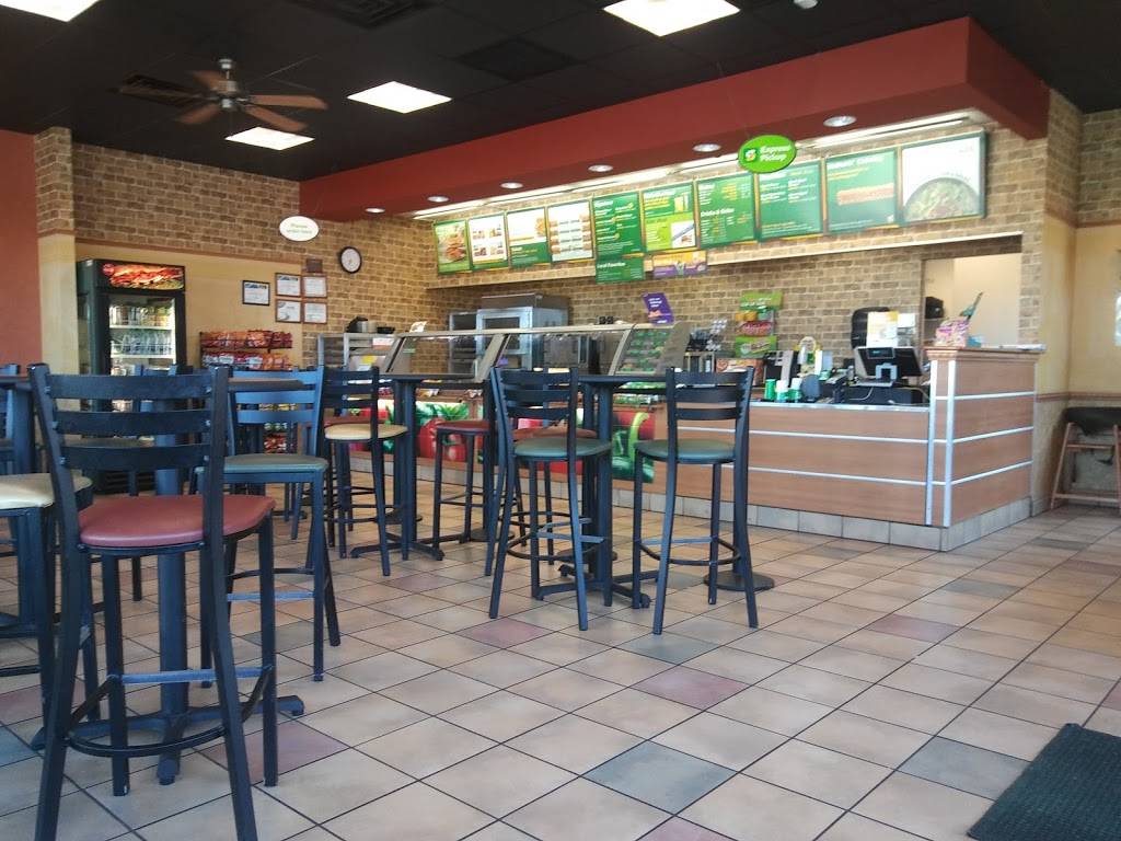 Subway Restaurants | restaurant | 508 S Broadway St Hwy 174, Joshua, TX 76058, USA | 8175177827 OR +1 817-517-7827