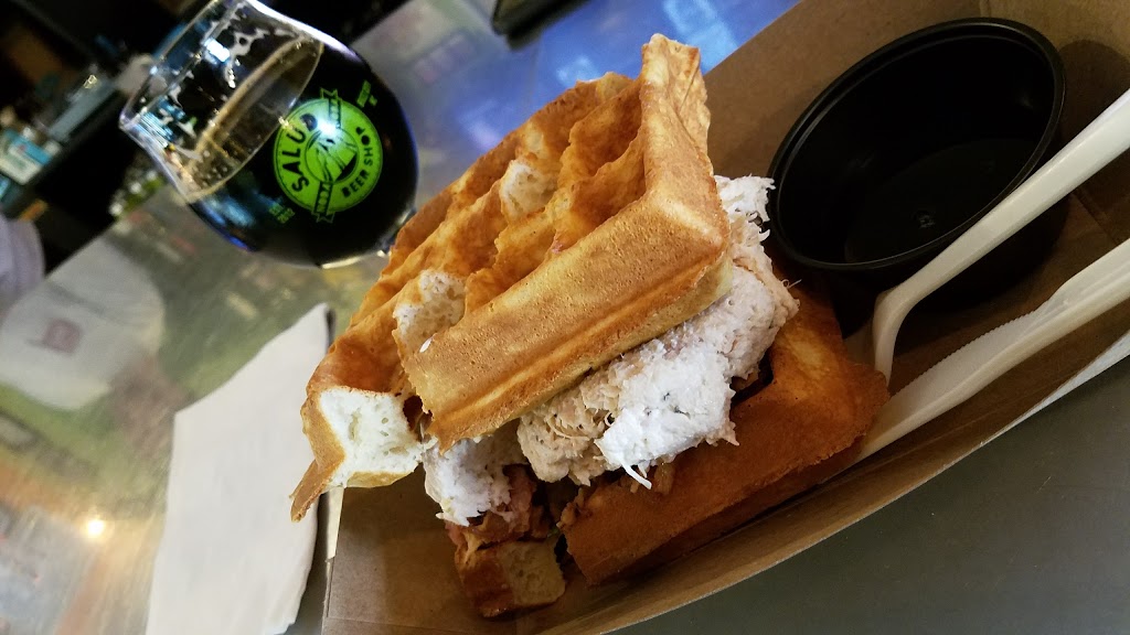 Salud Beer Shop | restaurant | 3306 N Davidson St, Charlotte, NC 28205, USA | 9804956612 OR +1 980-495-6612