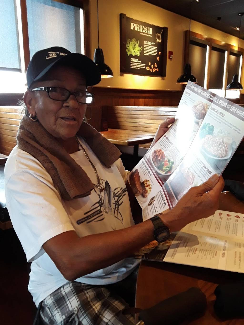 Mayfair Shopping Center | shopping mall | 10-2020 Jericho Turnpike, Commack, NY 11725, USA | 6319232929 OR +1 631-923-2929