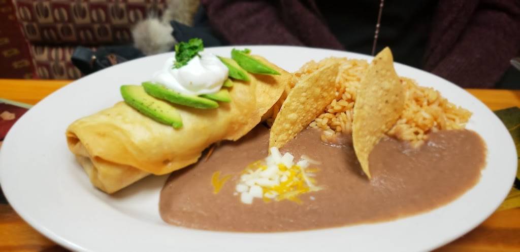 Buena Fe Restaurant | restaurant | 10116 W Nine Mile Rd, Oak Park, MI 48237, USA | 2486773222 OR +1 248-677-3222