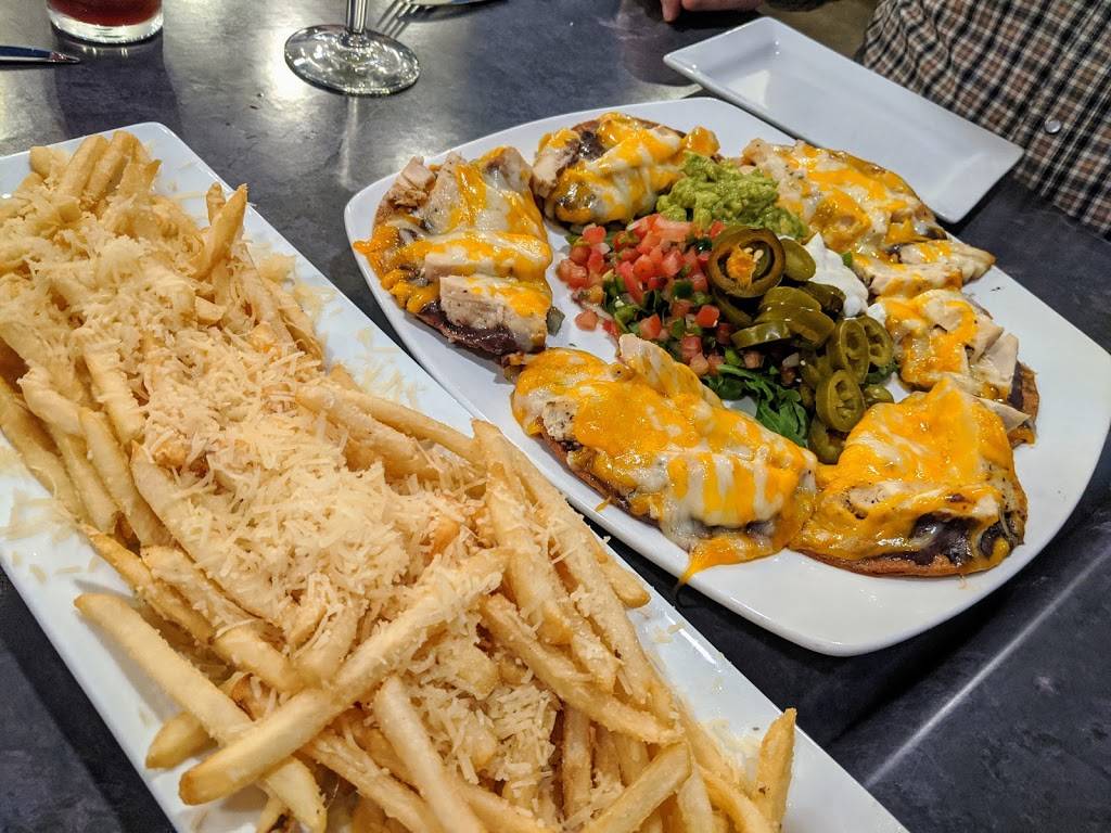 Bejas Patio Bistro | restaurant | 209 E Main St, Fredericksburg, TX 78624, USA | 8309975226 OR +1 830-997-5226