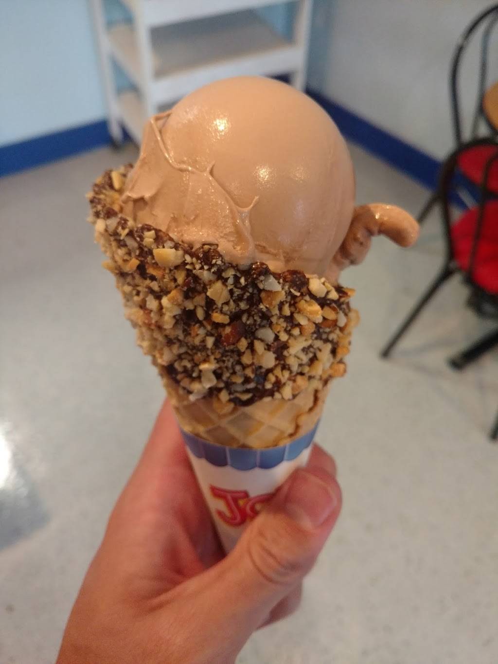 Whits Frozen Custard | restaurant | 240 S Nash St, Hillsborough, NC 27278, USA | 9192458123 OR +1 919-245-8123