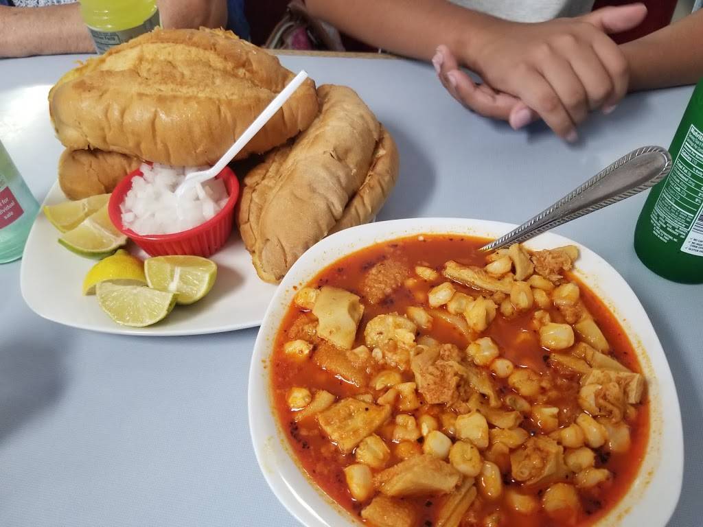 El Rinconcito | restaurant | 201 E Main St, Lyons, KS 67554, USA | 6202575600 OR +1 620-257-5600