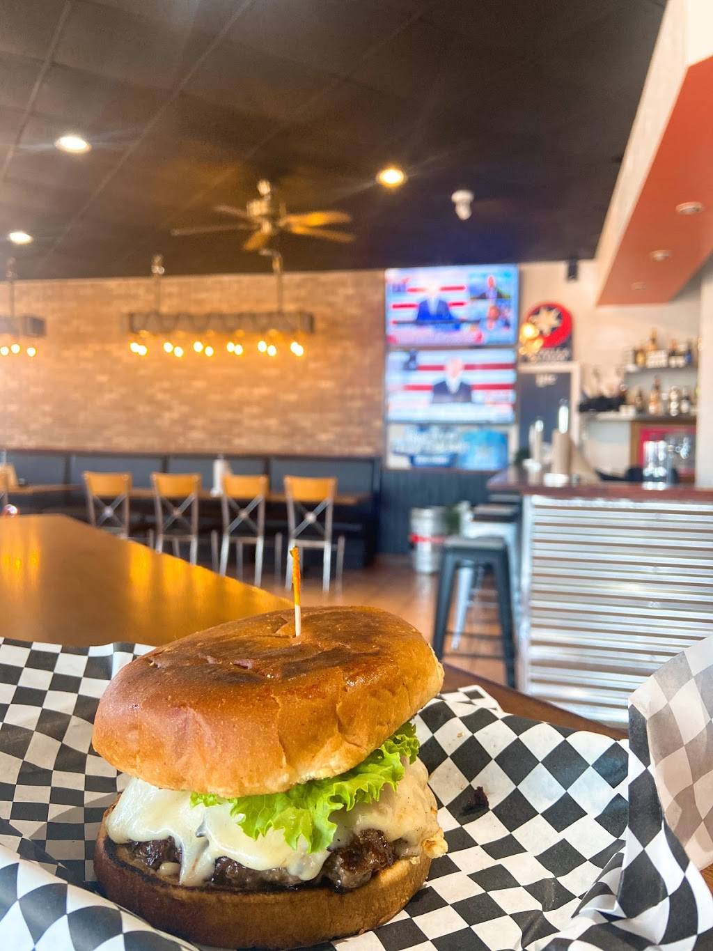 BURGER WING CITY | restaurant | 2150 N Josey Ln #322, Carrollton, TX 75006, USA | 2149409788 OR +1 214-940-9788