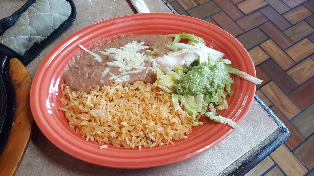 La Hacienda Mexican Restaurant | restaurant | 1012 Sunset Ave, Clinton, NC 28328, USA | 9105925896 OR +1 910-592-5896