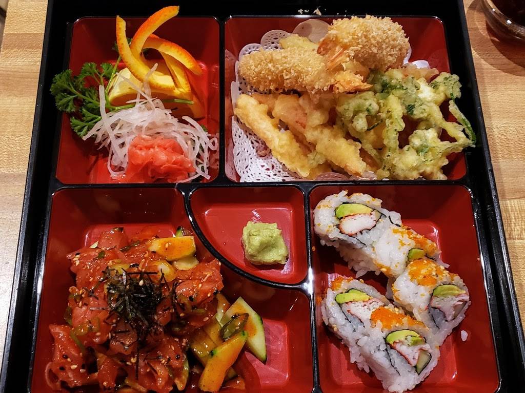 Thai Space | restaurant | 925 N Courtenay Pkwy #8, Merritt Island, FL 32953, USA | 3218480022 OR +1 321-848-0022