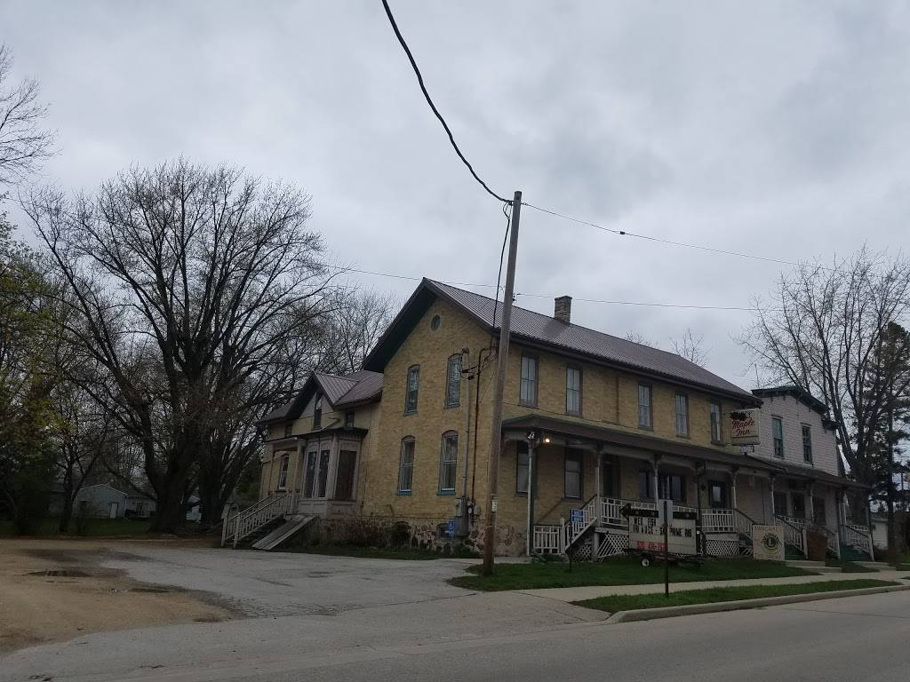 Pribnows Maple Inn | restaurant | N887 WI-67, Ixonia, WI 53036, USA | 9204747527 OR +1 920-474-7527
