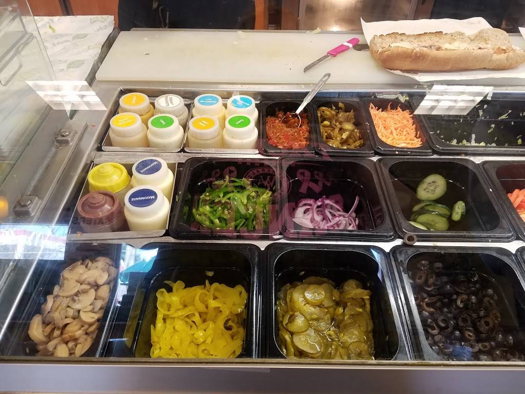 Subway | restaurant | 3035 Old Forest Rd, Lynchburg, VA 24501, USA | 4343857294 OR +1 434-385-7294