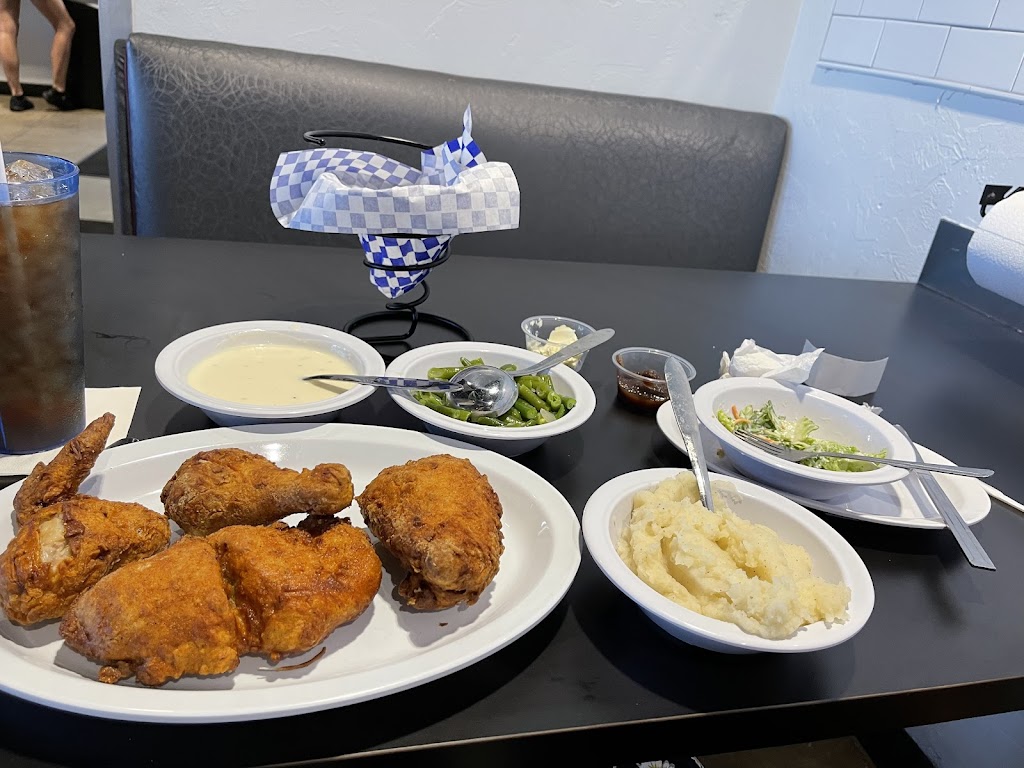 Pauline’s Southern Kitchen | restaurant | 1700 Shedeck Pkwy, Yukon, OK 73099, USA | 4054947971 OR +1 405-494-7971