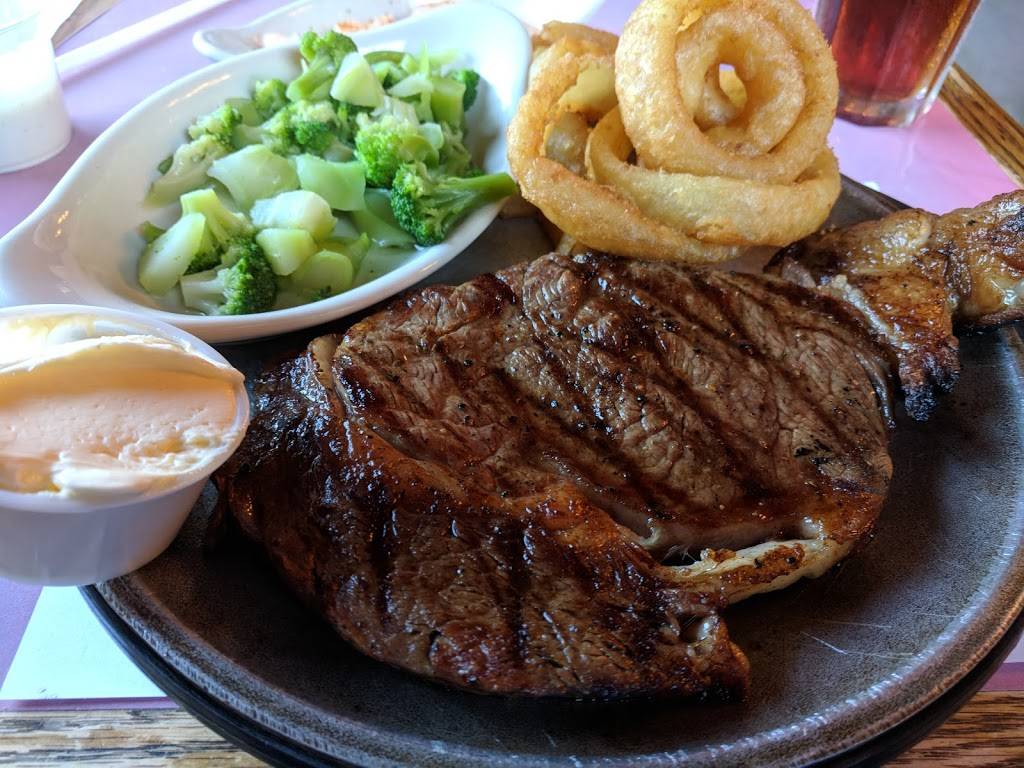 Dans Steak House | restaurant | 8512 US-211, Luray, VA 22835, USA | 5407436285 OR +1 540-743-6285