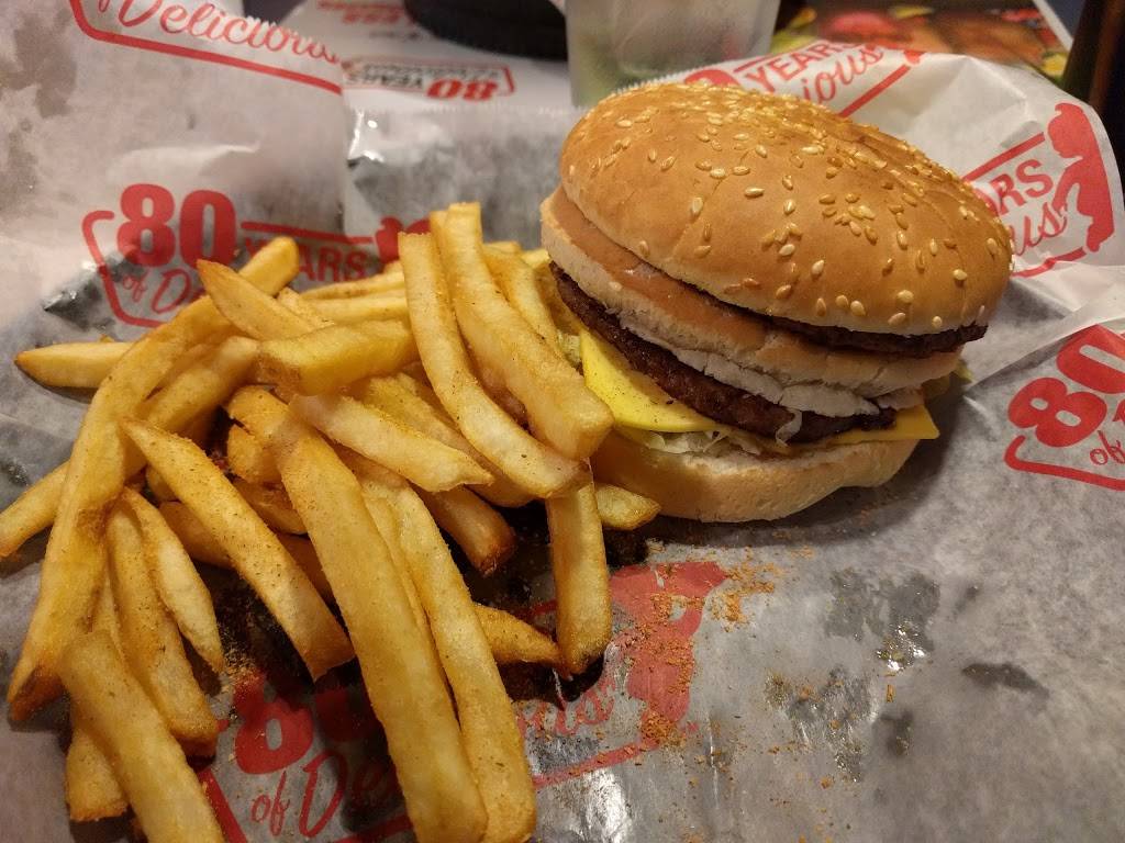 Big Boy | restaurant | 2555 Gratiot Blvd, Marysville, MI 48040, USA | 8103645133 OR +1 810-364-5133