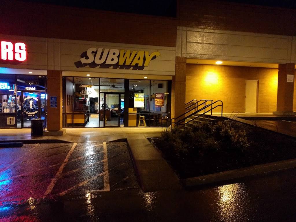 Subway Restaurants | restaurant | 12004 SE Sunnyside Rd, Clackamas, OR 97015, USA | 5036986450 OR +1 503-698-6450