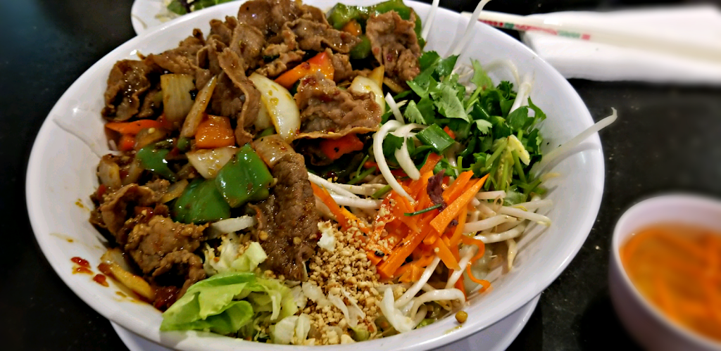 Pho 92 Restaurant | restaurant | 1661 E 6th St, Beaumont, CA 92223, USA | 9518458133 OR +1 951-845-8133