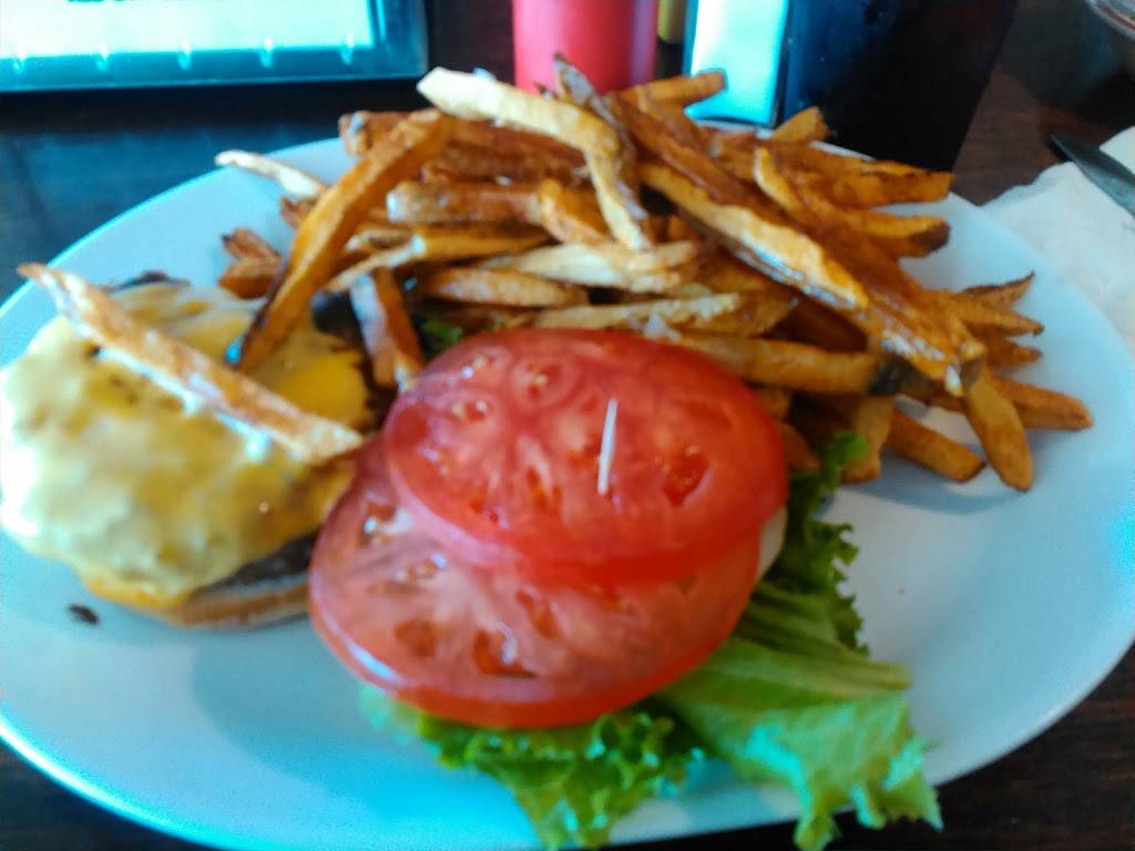 West Dubuque Tap | restaurant | 1701 Asbury Rd, Dubuque, IA 52001, USA | 5635569647 OR +1 563-556-9647