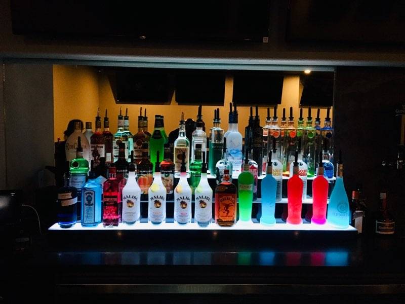 The Office Bar & Grill | restaurant | 10035 Country Club Ln NW, Albuquerque, NM 87114, USA | 5058989553 OR +1 505-898-9553