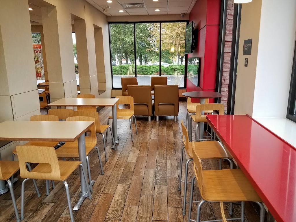 Wendys | restaurant | 2230 Northland Blvd, Cincinnati, OH 45240, USA | 5138512232 OR +1 513-851-2232