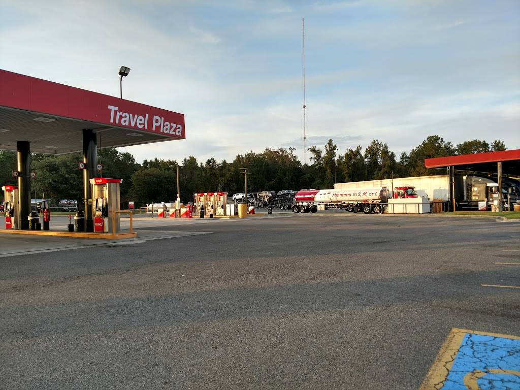 Flying J Travel Center | restaurant | 2990 US-17 S, Brunswick, GA 31523, USA | 9122800006 OR +1 912-280-0006