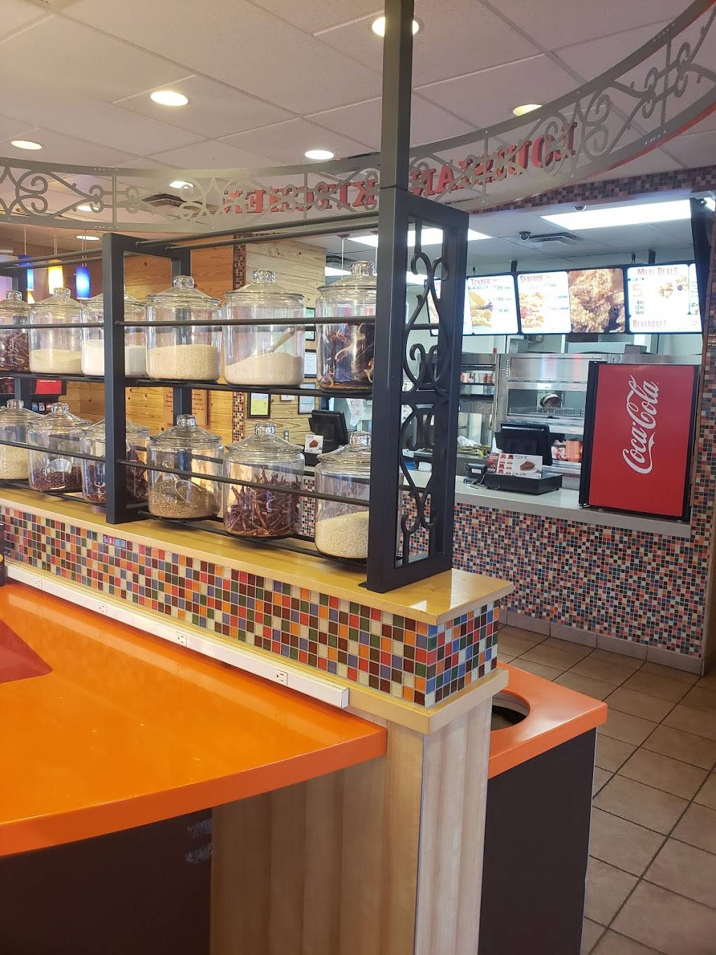 Popeyes Louisiana Kitchen | restaurant | 12951 Hesperia Rd, Victorville, CA 92395, USA | 7602437864 OR +1 760-243-7864