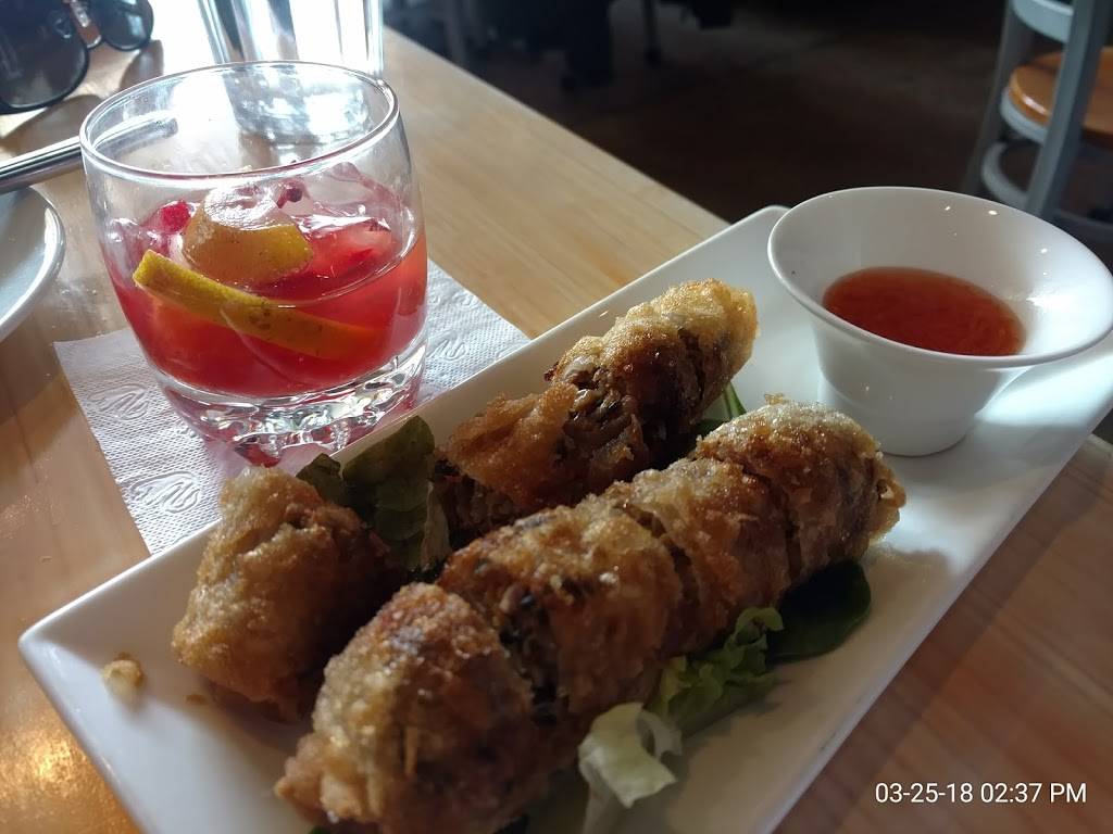 Cafe Montmartre | restaurant | 1625 Washington Plaza N, Reston, VA 20190, USA | 7039048080 OR +1 703-904-8080