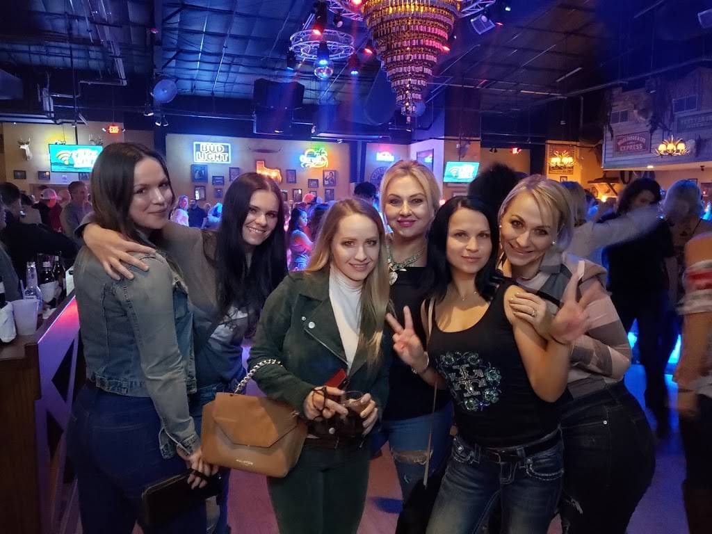 Whiskey River | restaurant | 6535 S Peek Rd, Richmond, TX 77407, USA | 2814974837 OR +1 281-497-4837